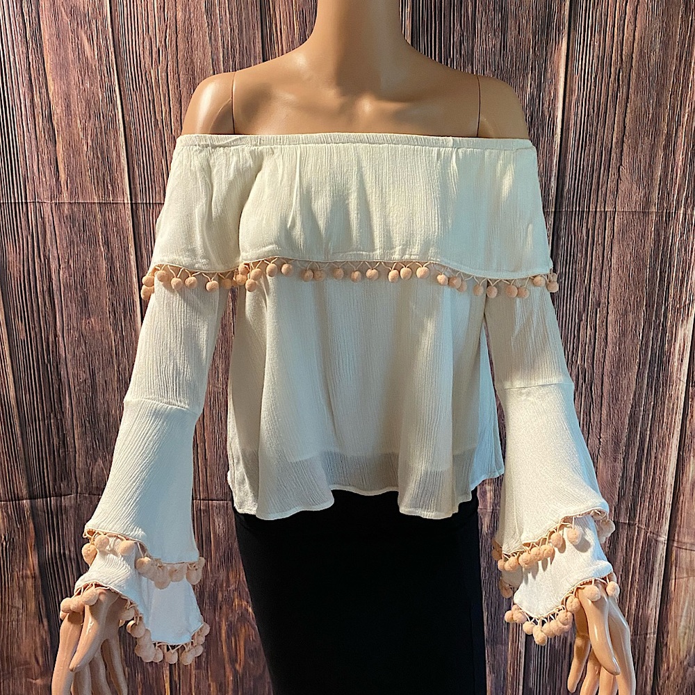 Altar’d State size small white cream & peach pom pom tassel statement sleeve